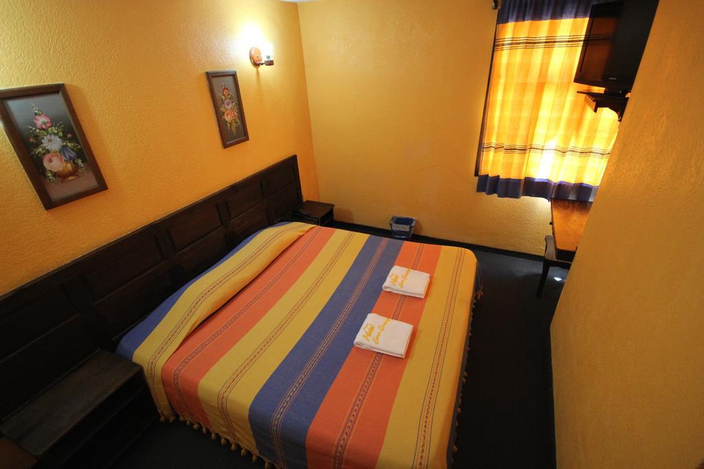 Hotel Plaza Santo Domingo San Cristóbal de Las Casas Pokój zdjęcie