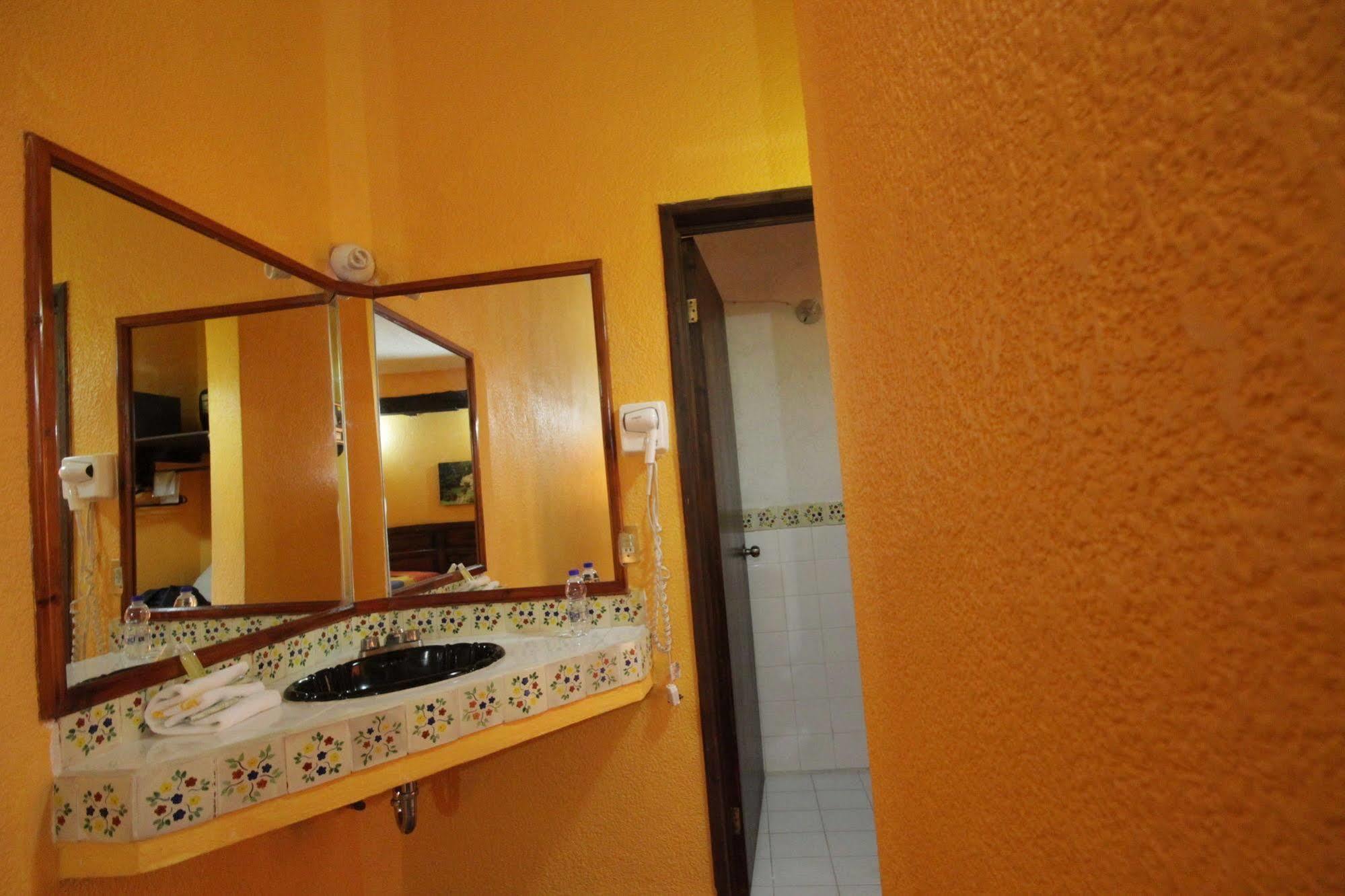 Hotel Plaza Santo Domingo San Cristóbal de Las Casas Zewnętrze zdjęcie