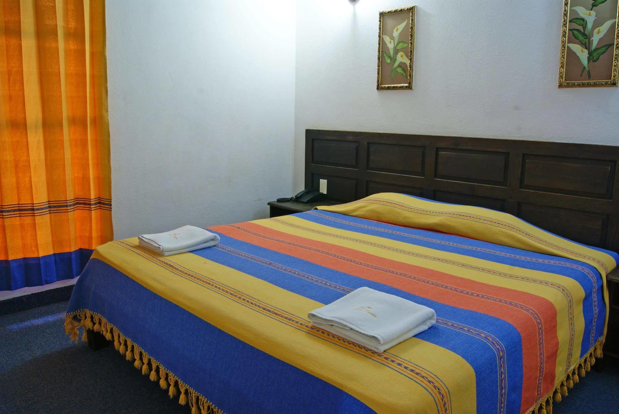 Hotel Plaza Santo Domingo San Cristóbal de Las Casas Zewnętrze zdjęcie